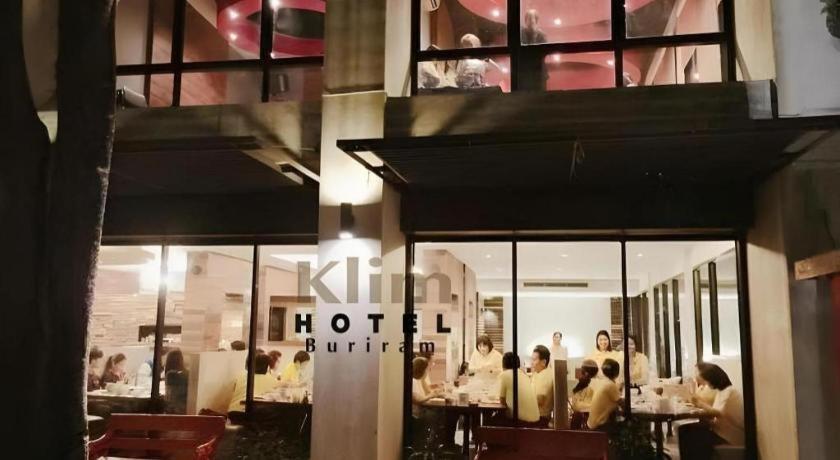 Klim Hotel Бурирам Екстериор снимка